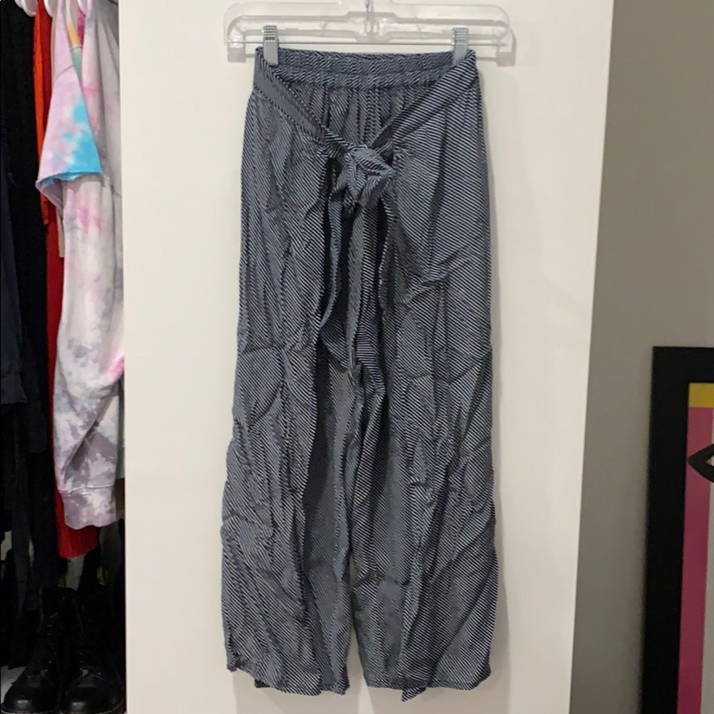 Wrap cropped pants